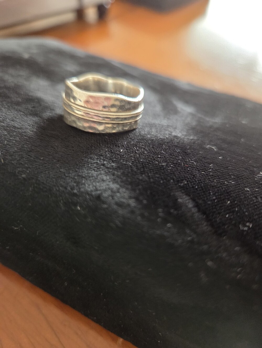 Sterling Silver Hammered Spinner Ring Size 9